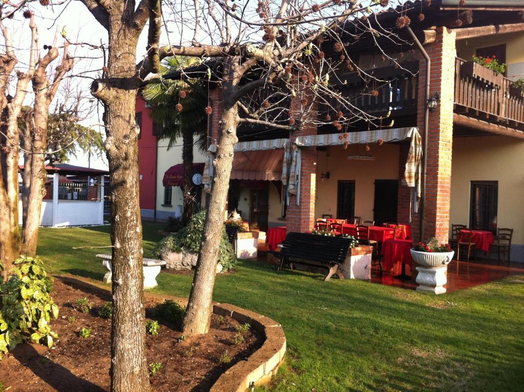 Manuela Le Quattro Coppe Otel Desenzano del Garda Dış mekan fotoğraf