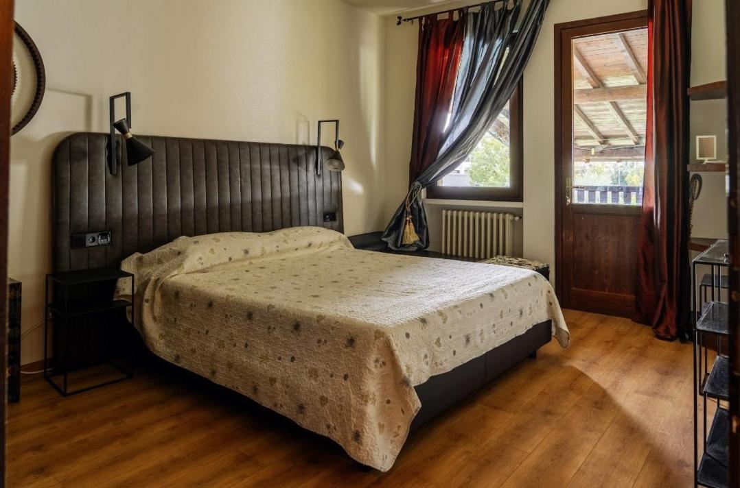 Manuela Le Quattro Coppe Otel Desenzano del Garda Dış mekan fotoğraf