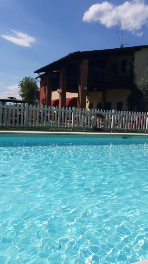 Manuela Le Quattro Coppe Otel Desenzano del Garda Dış mekan fotoğraf